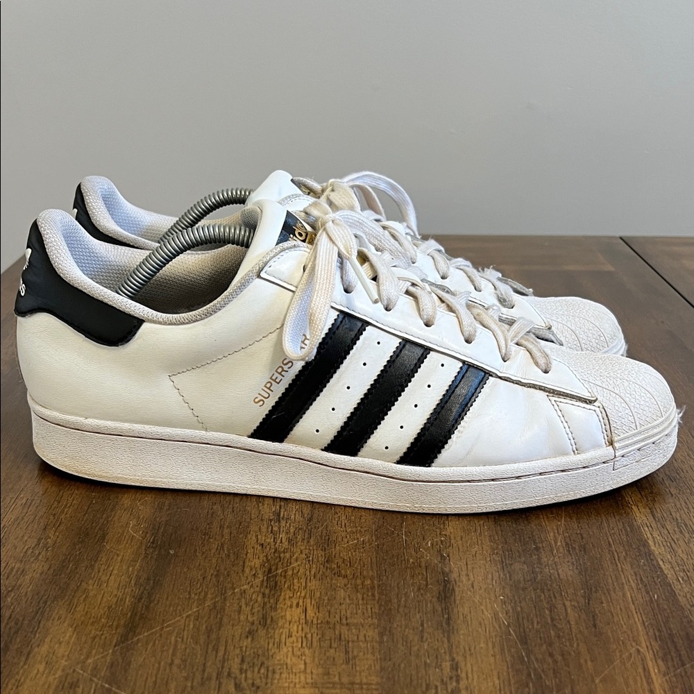 adidas Original Superstar White Black Gold Sneakers EG4958 Mens Size 12